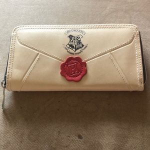 Harry Potter Hogwarts Letter Wallet